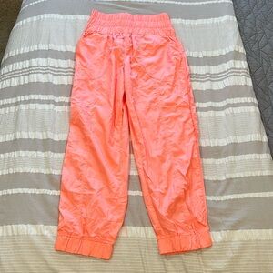 FREE PEOPLE MOVEMENT Neon high waist pink parachute athletic pants Size S
